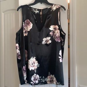 Sleeveless dress tank